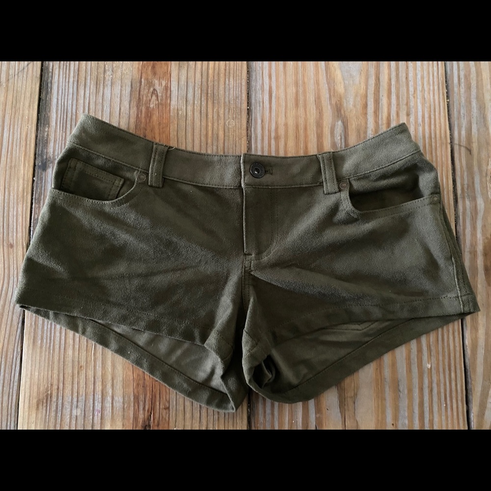 GUESS SHORTS